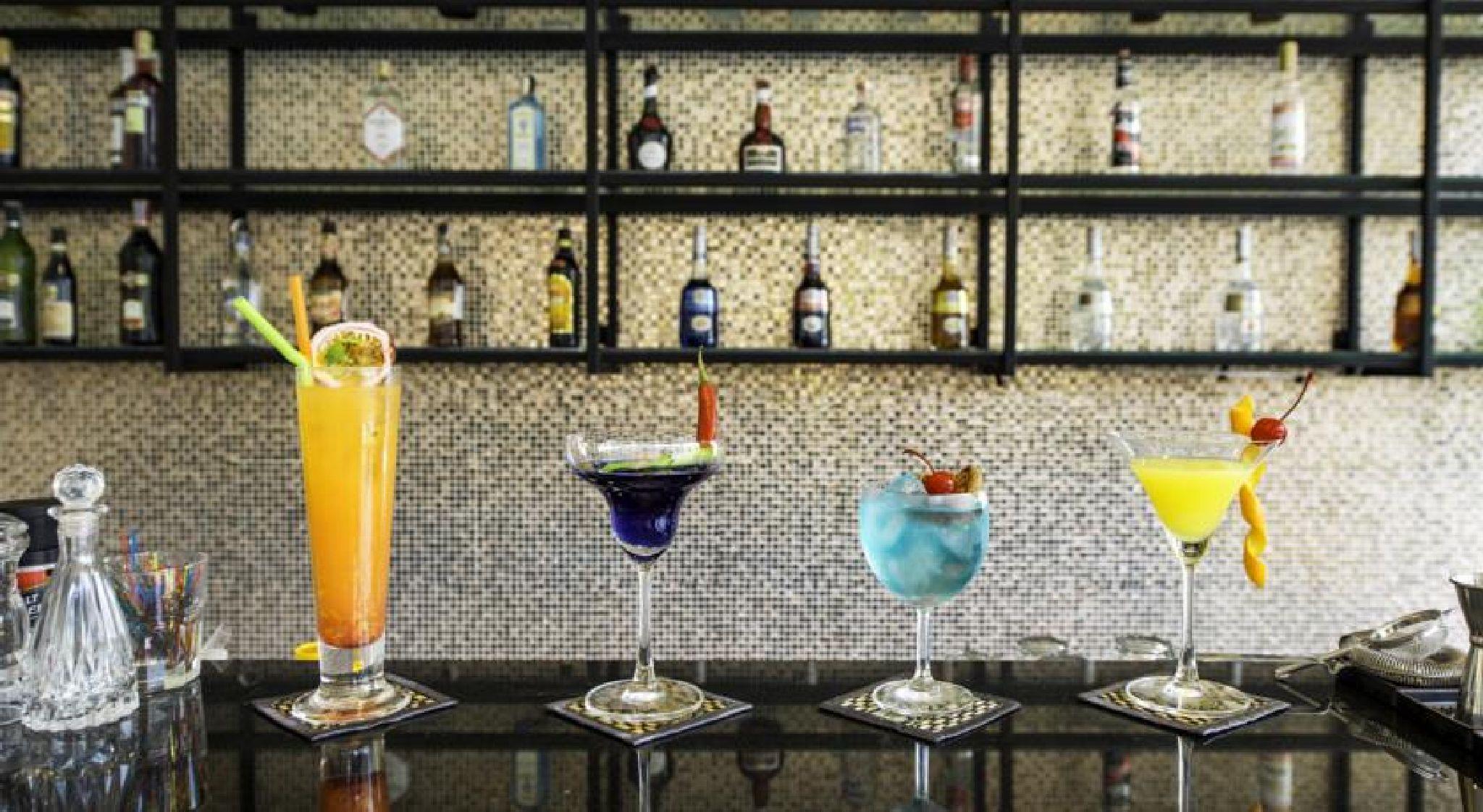 芭东月光酒店 布吉 外观 照片